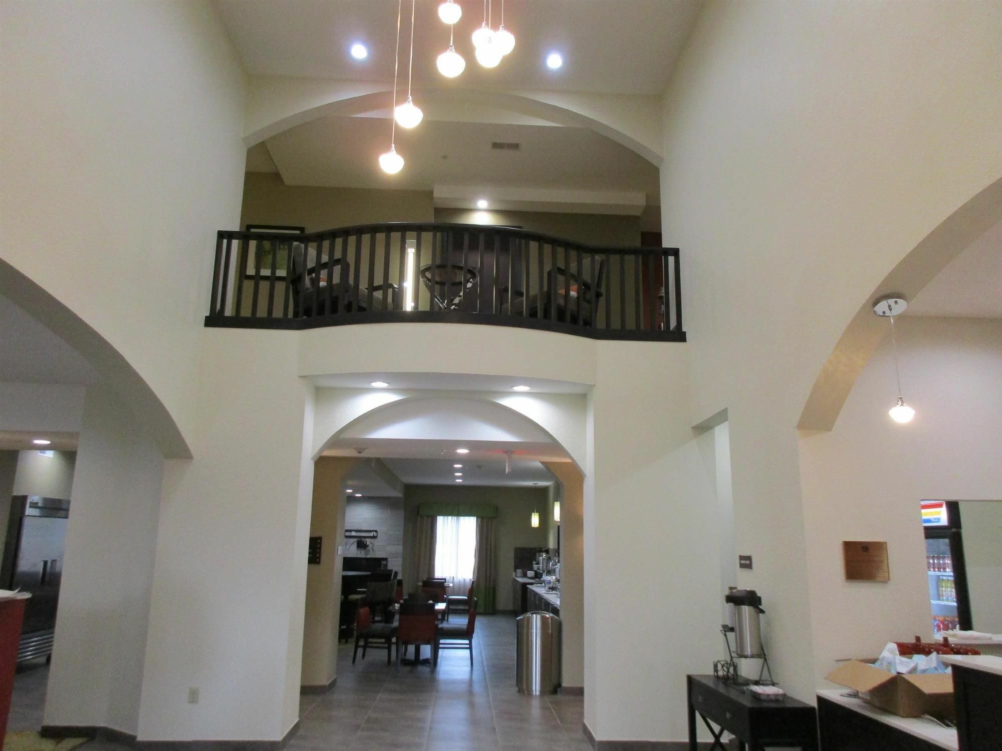 Best Western Plus Fairview Inn & Suites Buitenkant foto